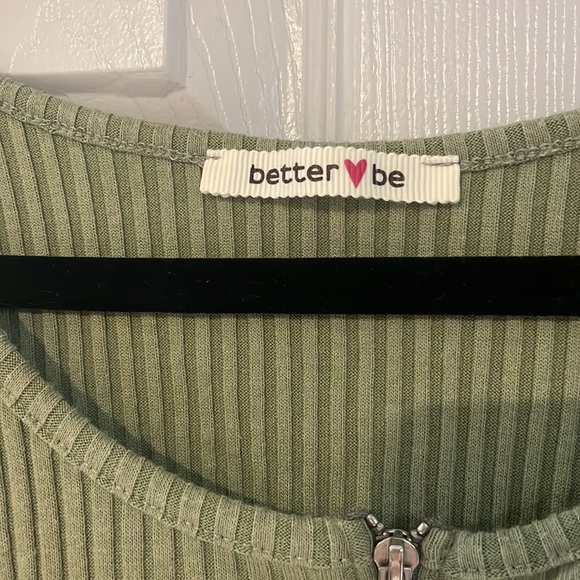 Better be, sage, ribbed crop top in size small - Picture 4 of 6